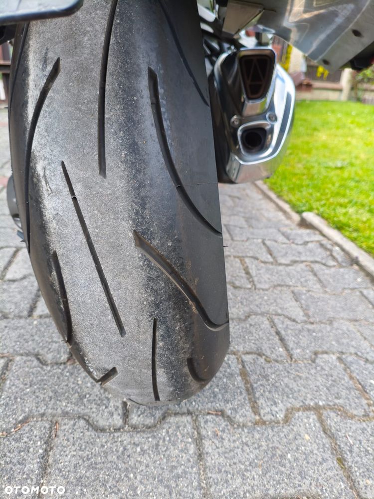Honda VFR - 2