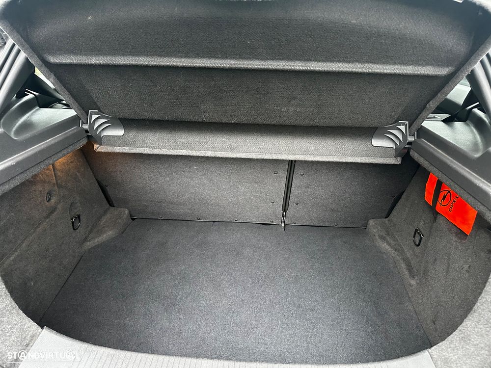 Opel Astra GTC 1.3 CDTI - 16