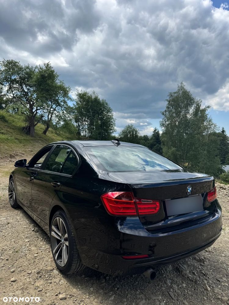 BMW Seria 3 316i - 4