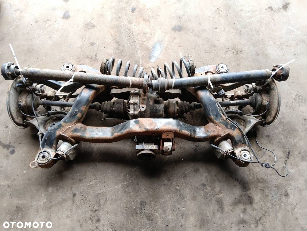 KOMPLETNE ZAWIESZENIE BELKA SANKI TYŁ QUATTRO DYFER WAŁ AUDI A4 B6 2.5 TDI - 1