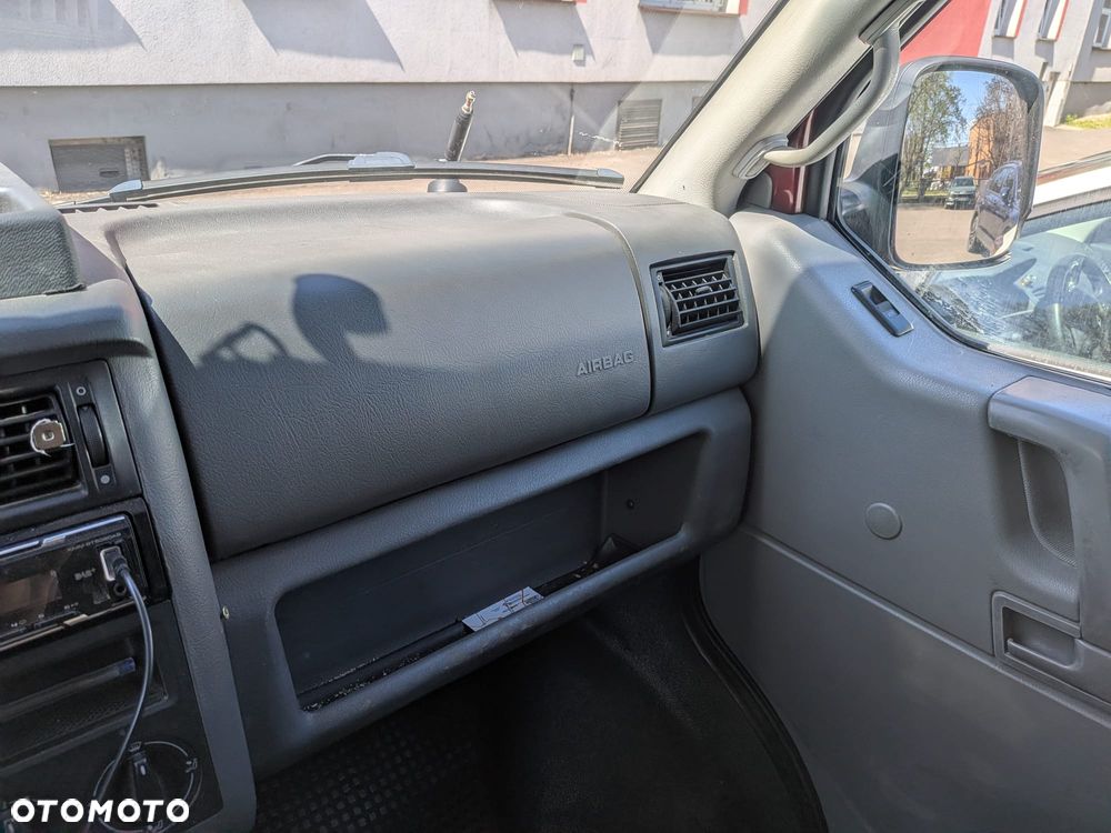 Volkswagen Transporter - 12