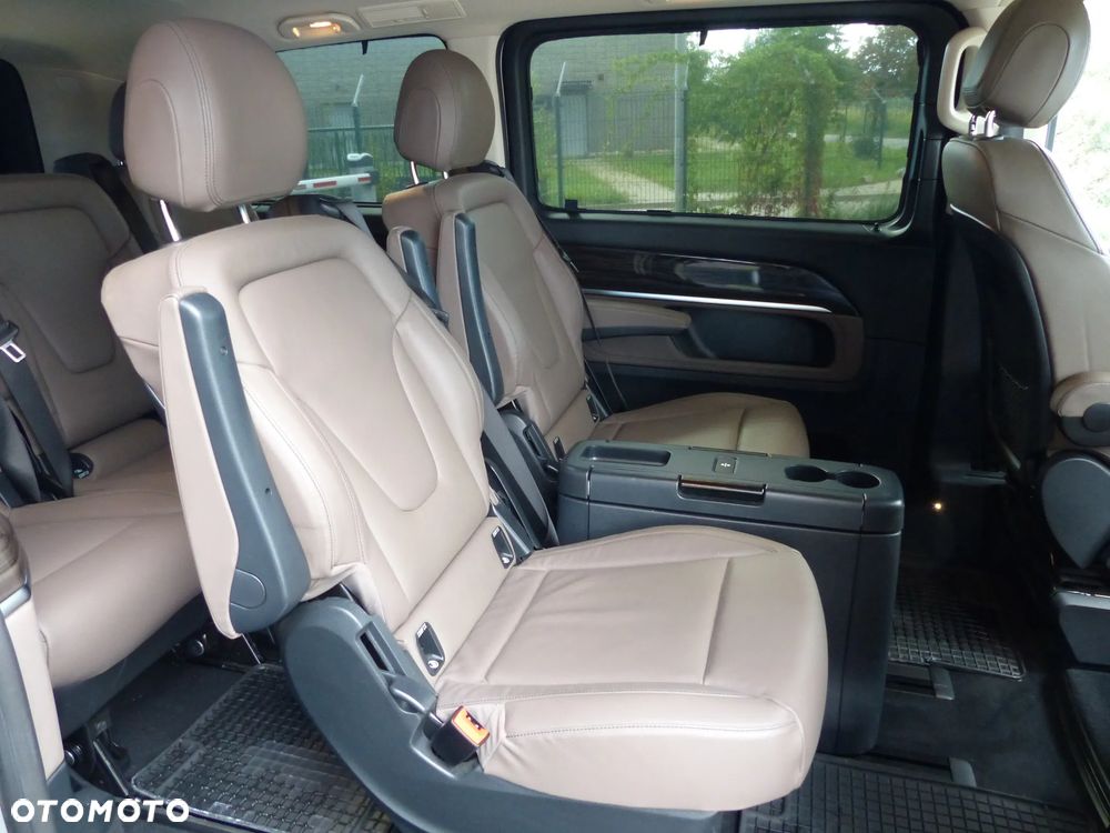 Mercedes-Benz Klasa V 300 d 4-Matic Avantgarde 9G-Tronic (d³ugi) - 19