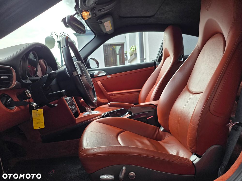 Porsche 911 Carrera 4S PDK - 9