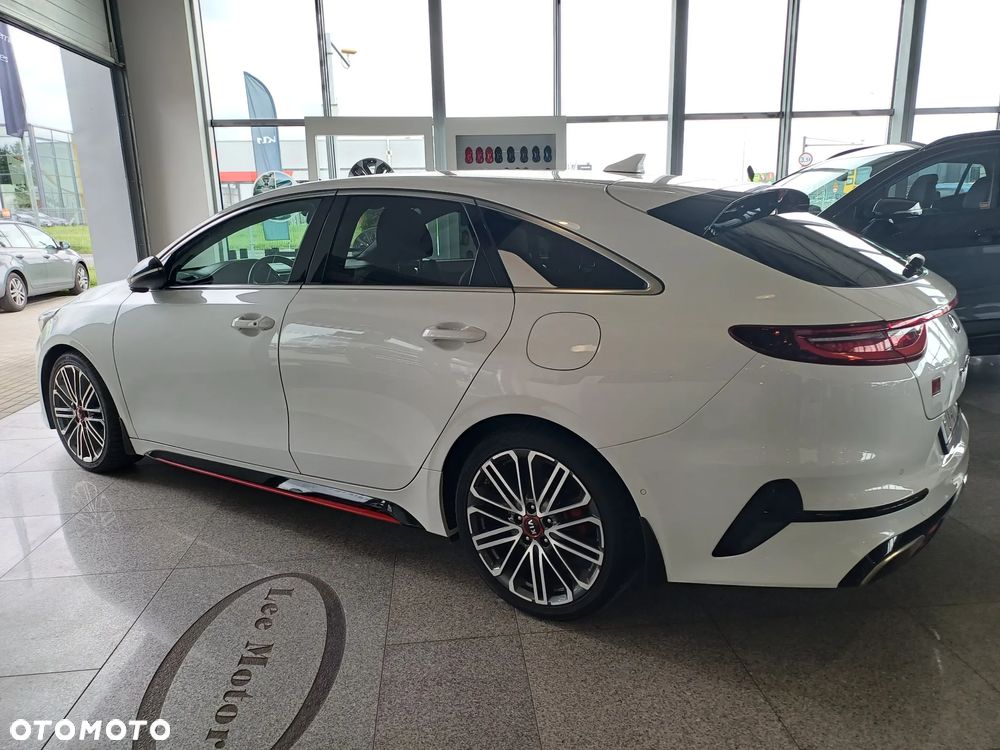 Kia ProCeed - 3
