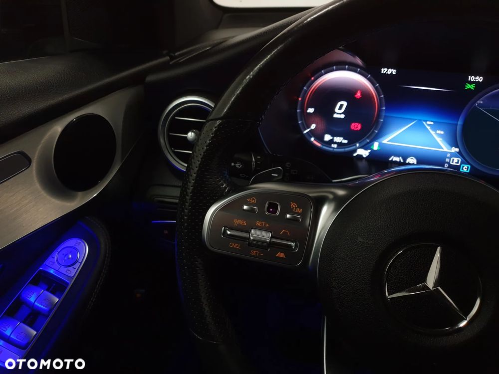 Mercedes-Benz GLC 300 d 4Matic 9G-TRONIC AMG Line Plus - 10