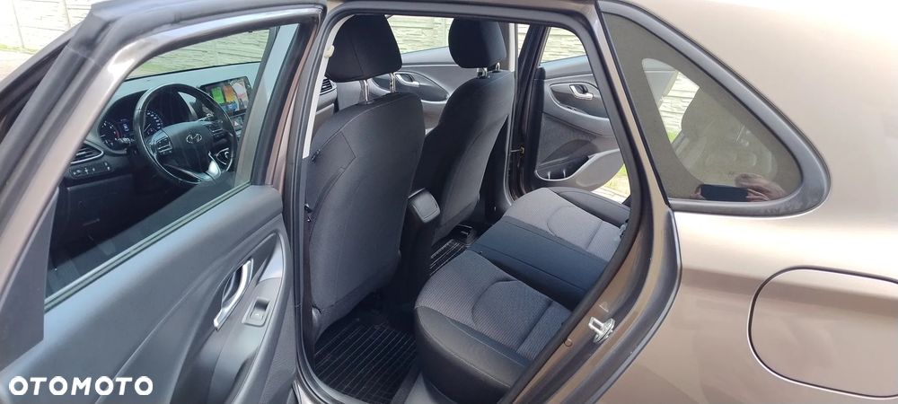 Hyundai i30 1.5 DPI Comfort - 30