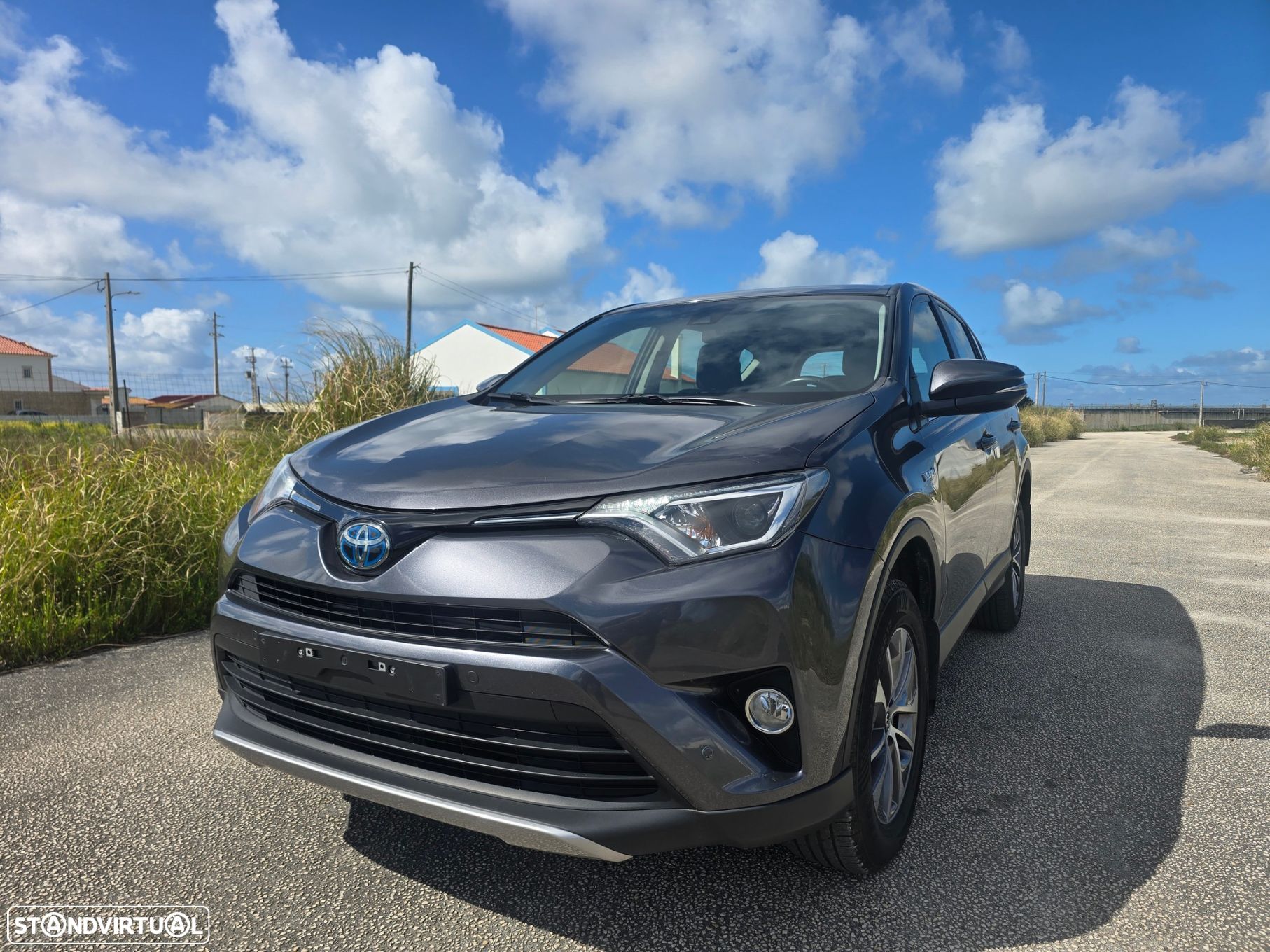 Toyota RAV4 - 1