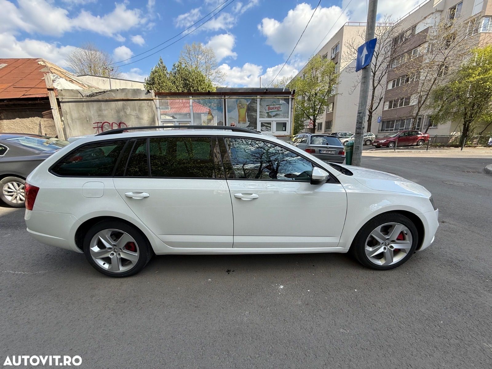 Skoda Octavia 2.0 TDI DSG RS - 1