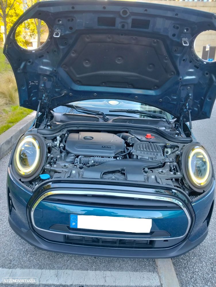 MINI Cabrio Cooper Sidewalk Special Edition Auto - 8