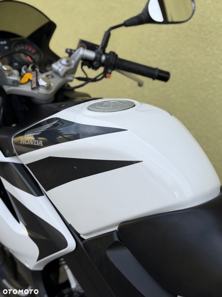 Honda CBR - 35
