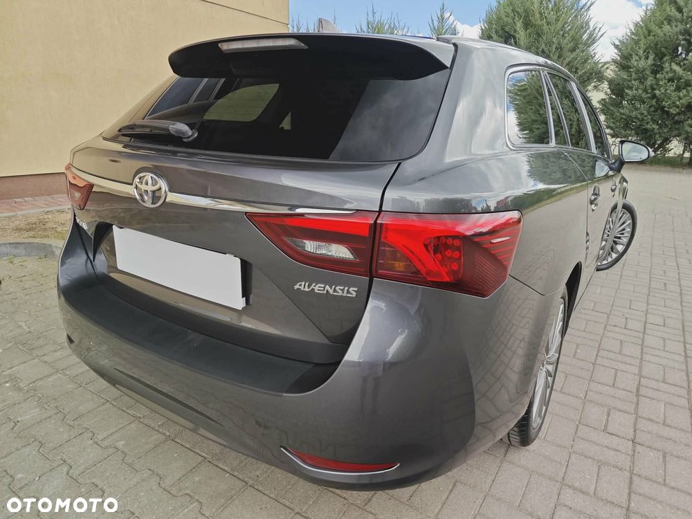 Toyota Avensis - 4