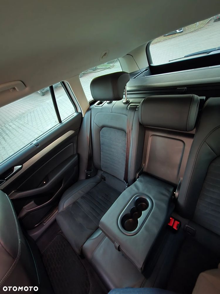 Volkswagen Passat Variant 2.0 TDI BMT Highline - 10
