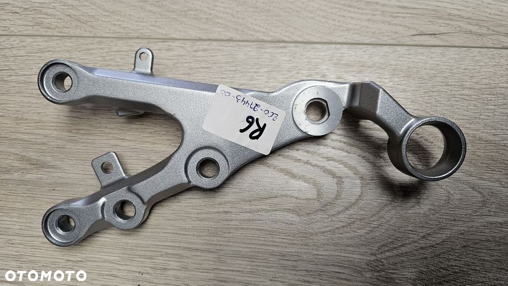 Set prawy przód wspornik podnóżka Yamaha R6 RJ11 / RJ15  06-16  2C0-27443 - 6