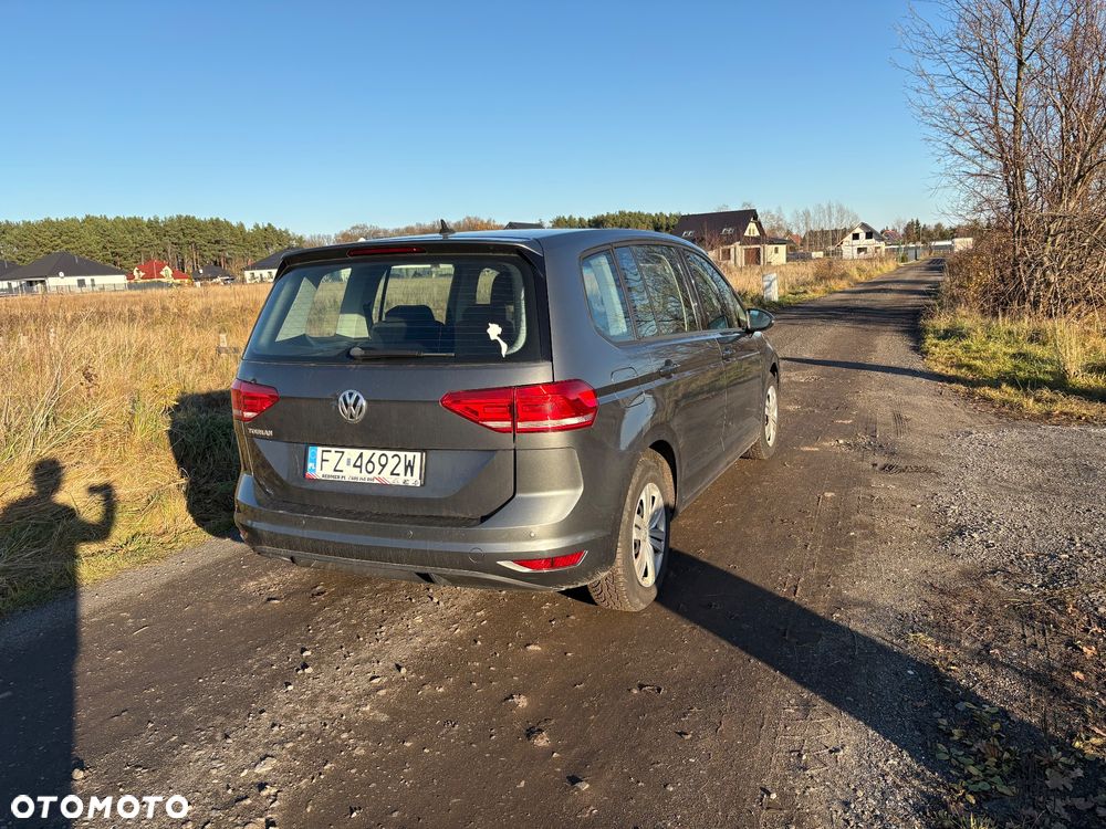 Volkswagen Touran 1.2 TSI (BlueMotion Technology) Trendline - 4