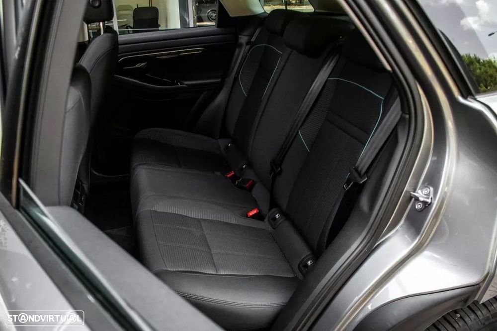 Land Rover Range Rover Evoque 2.0 D240 AWD Auto - 32