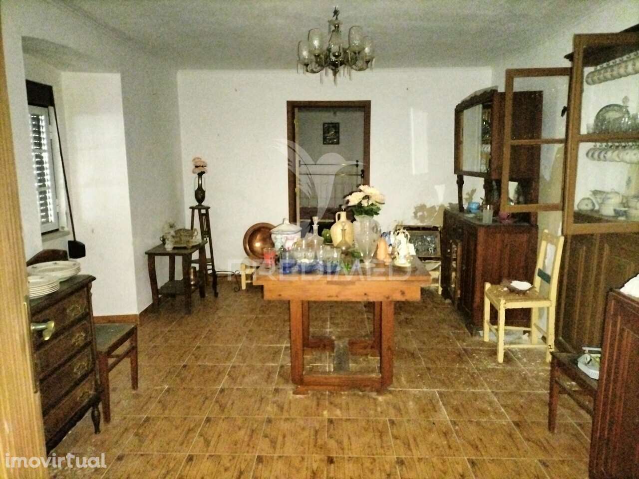 Villa em Vaiamonte para recuperar, com pátio e quintal - Grande imagem: 3/14