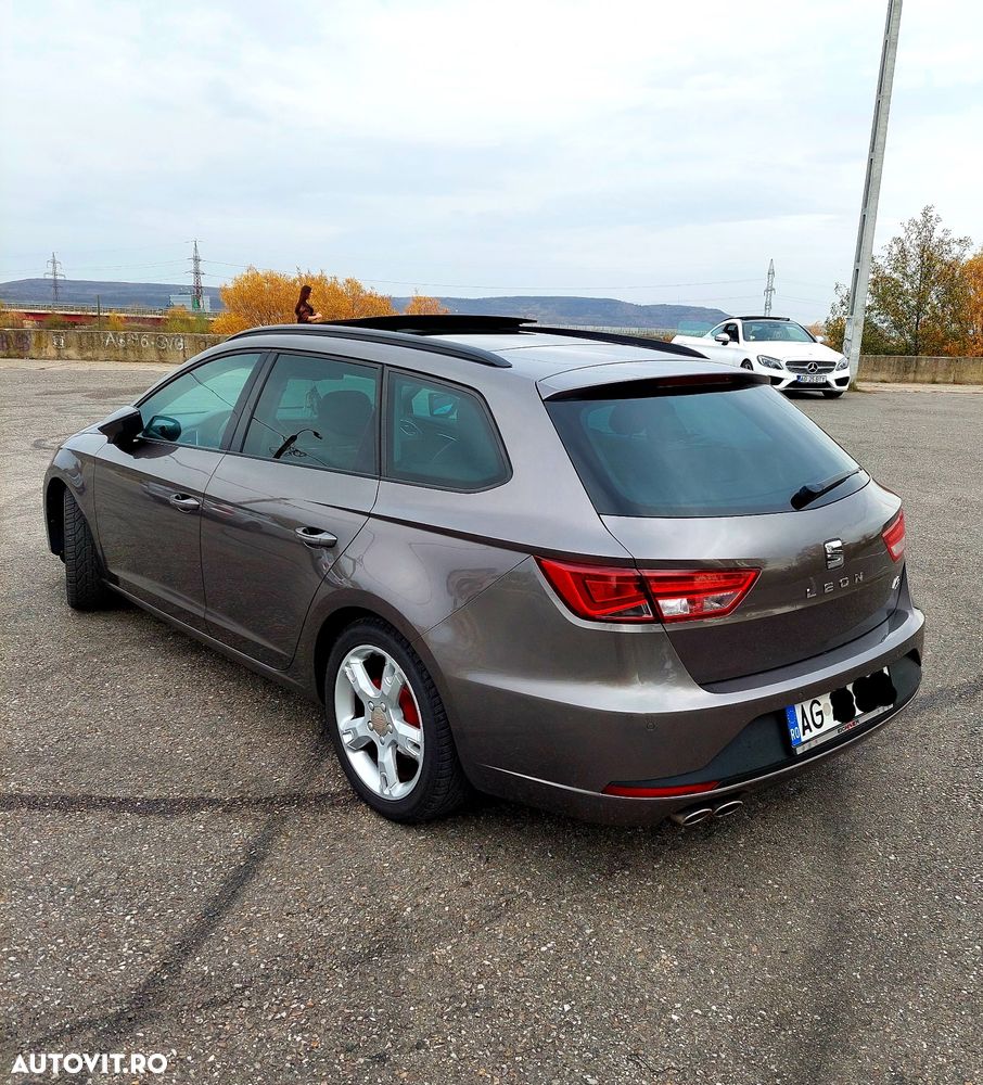 Seat Leon 2.0 TDI DPF Start&Stop DSG FR - 4
