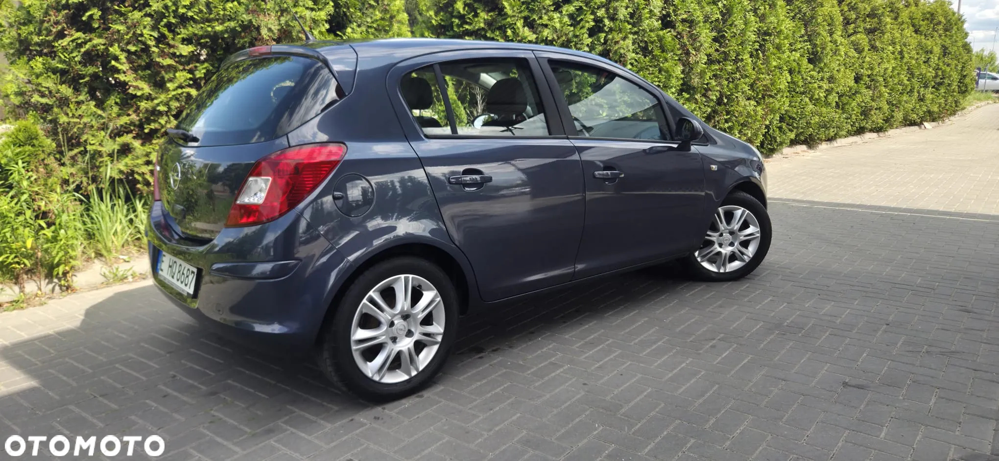 Opel Corsa 1.4 16V Cosmo - 17