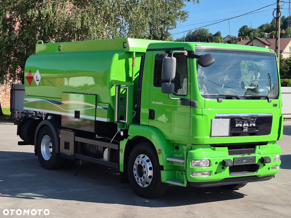 MAN AUTOCYSTERNA MAN TGM18250 - 1