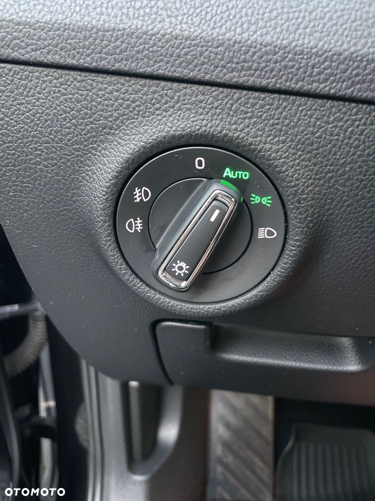 Skoda Superb 2.0 TDI Active DSG7 - 16