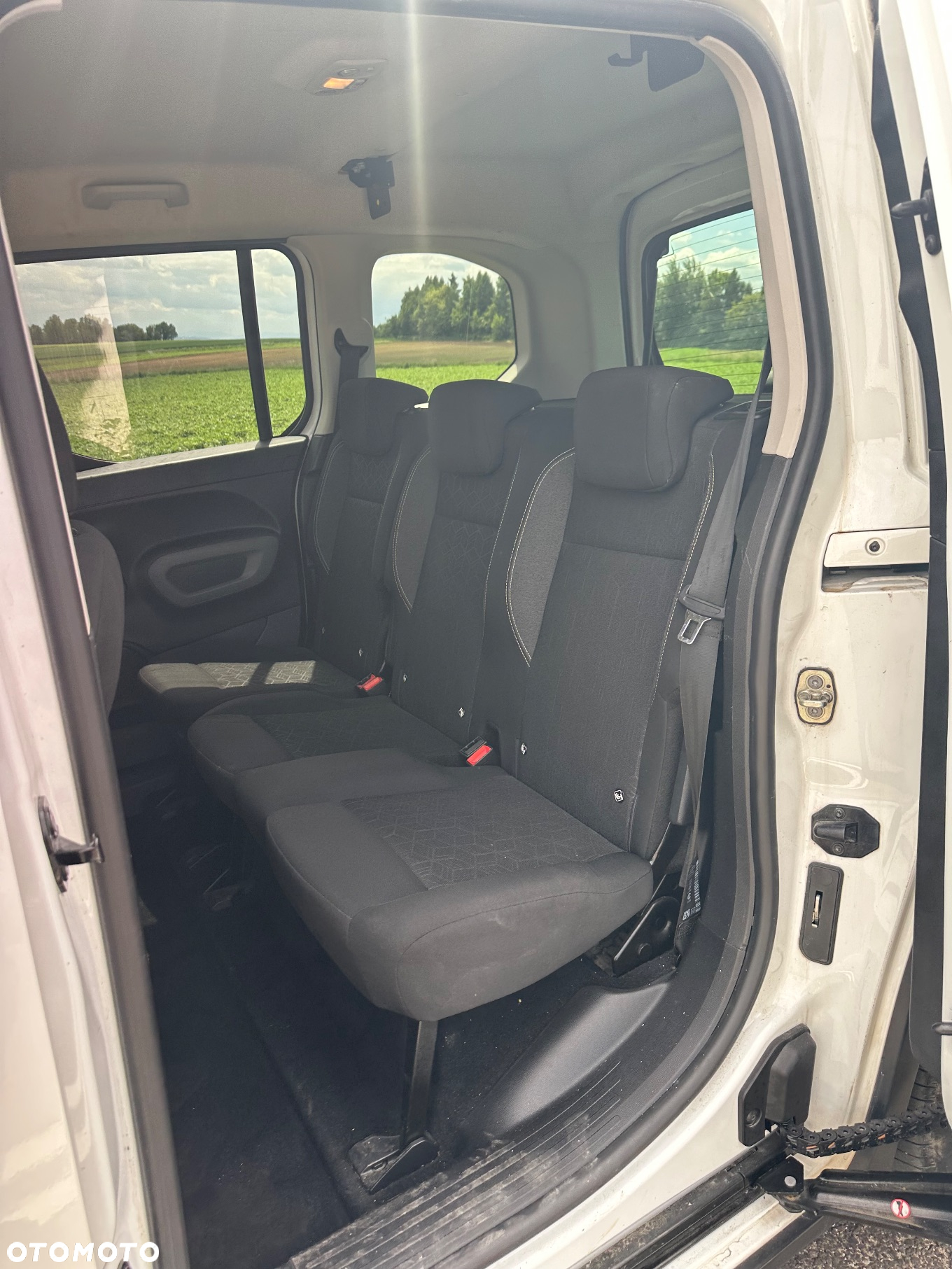 Peugeot Rifter 1.5 BlueHDI Active - 12