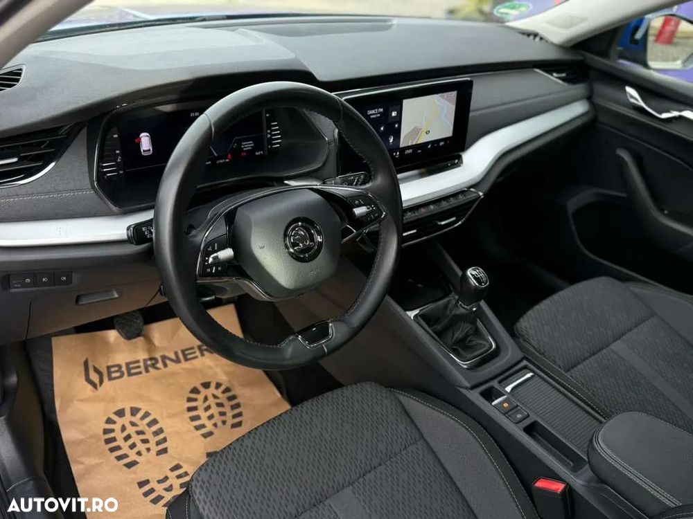 Skoda Octavia Combi 2.0 TDI Base - 4