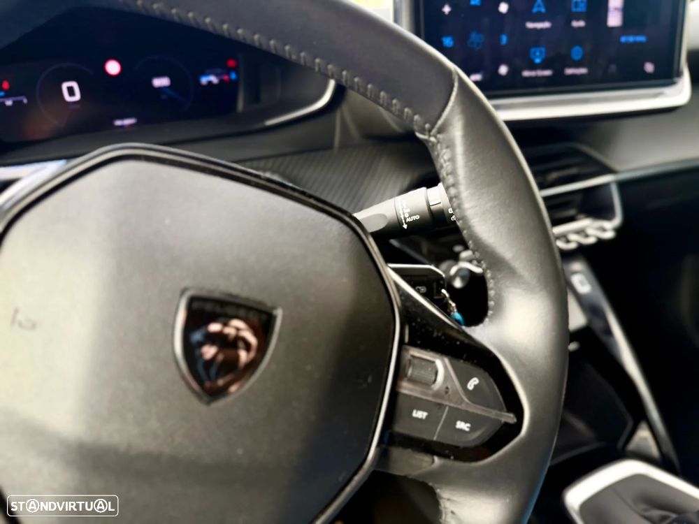 Peugeot 208 1.2 PureTech Allure - 20