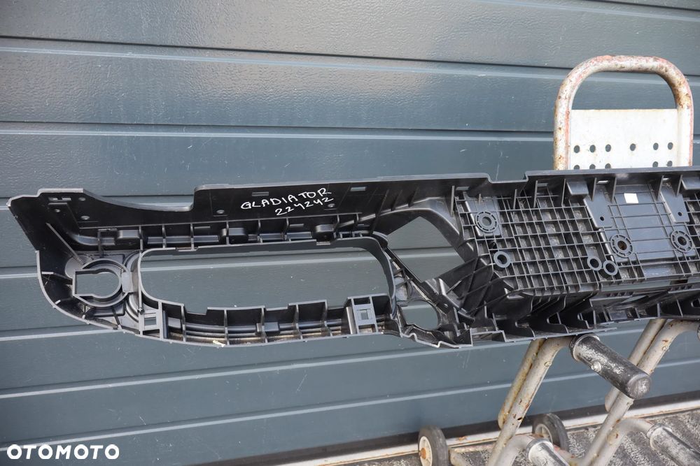 STELAŻ ŚLIZG ABSORBER WZMOCNIENIE ZDERZAKA TYŁ JEEP GLADIATOR 68341755AB 2019 - 11