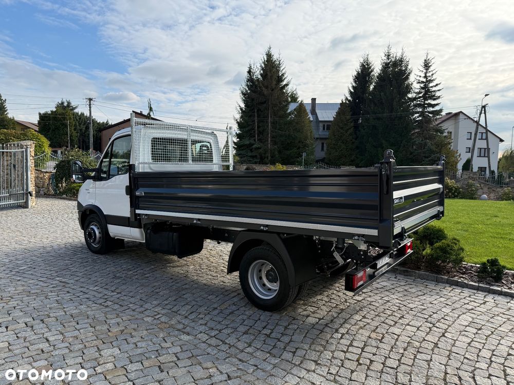 Iveco Daily 70C17 35C15 50C15 - 12