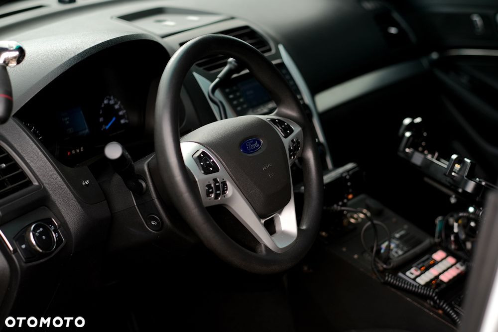 Ford Explorer 4.6 - 32