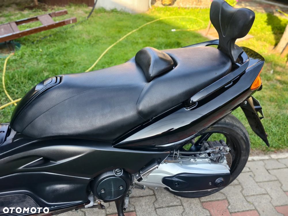 Yamaha Tmax - 14