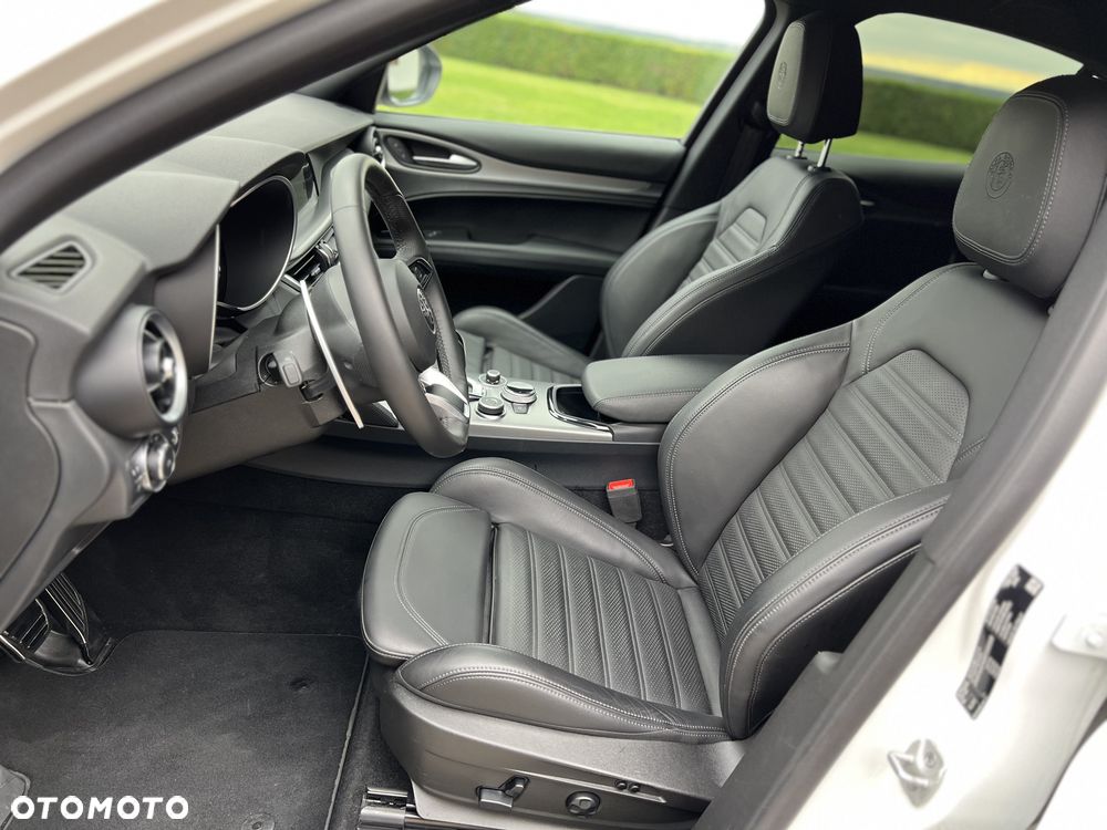 Alfa Romeo Stelvio 2.2 JTDM Veloce Q4 - 25