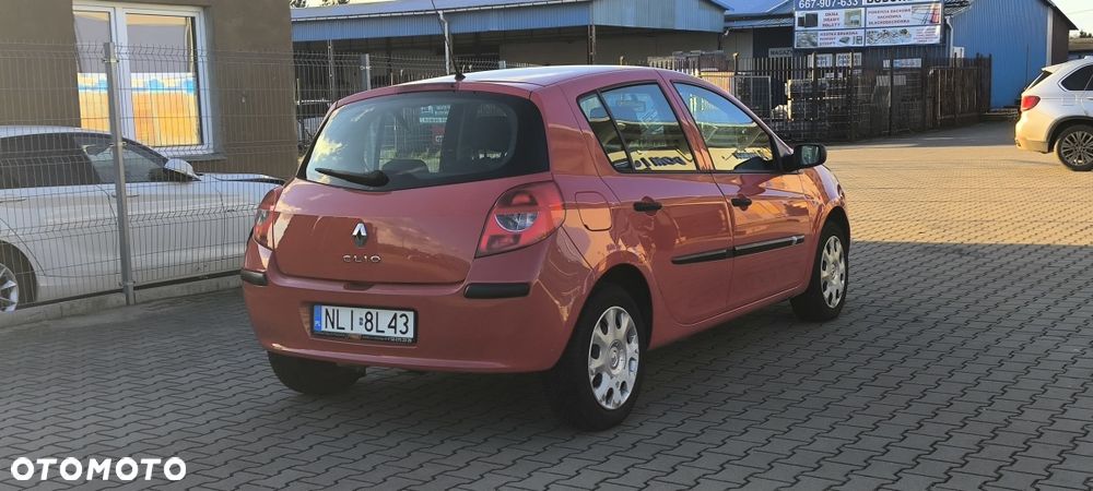 Renault Clio - 3