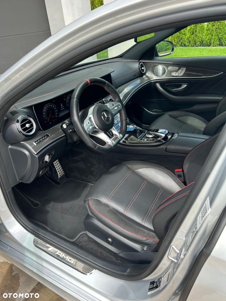 Mercedes-Benz Klasa E AMG 53 4Matic 9G-TRONIC - 35