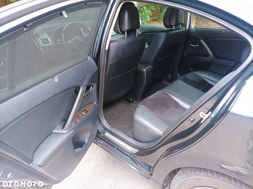 Toyota Avensis 1.8 Sol plus NAVI - 10
