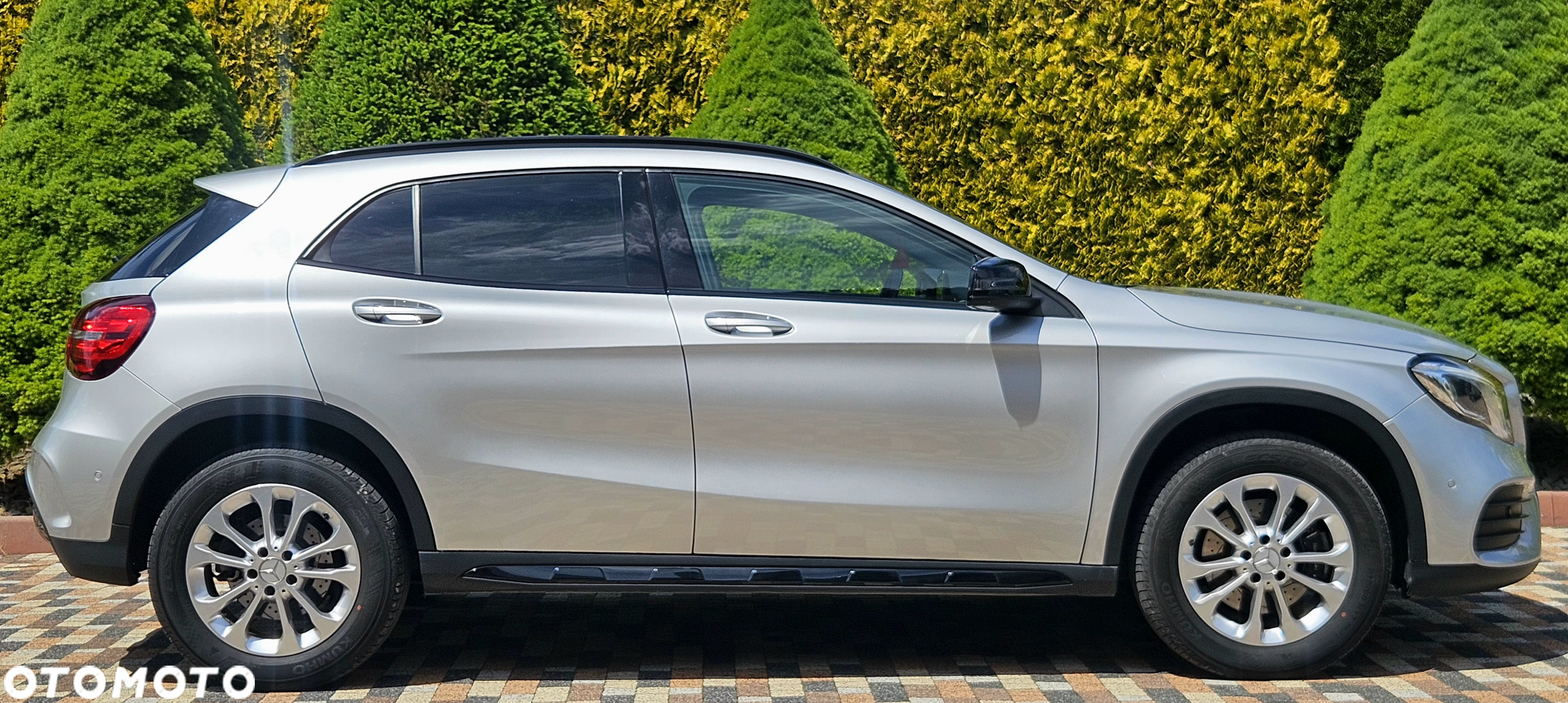 Mercedes-Benz GLA 250 4-Matic - 12