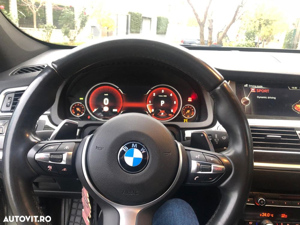 BMW Seria 5 530d xDrive - 6