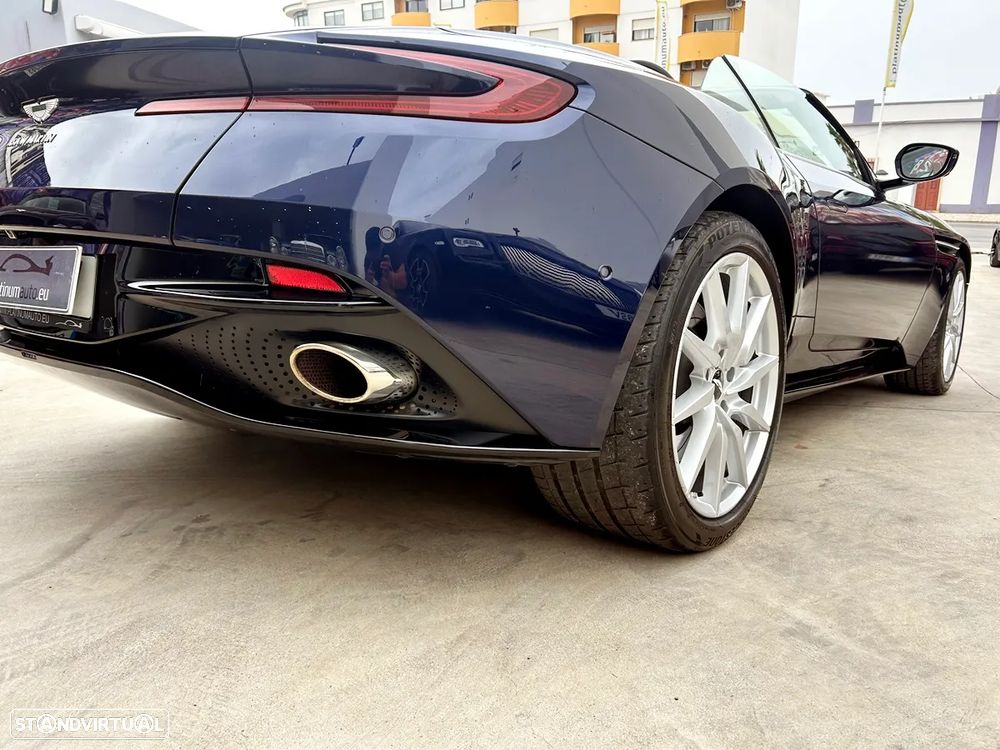 Aston Martin DB11 Coupé V8 Auto - 49
