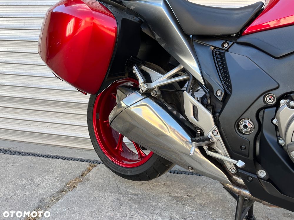 Honda VFR - 22