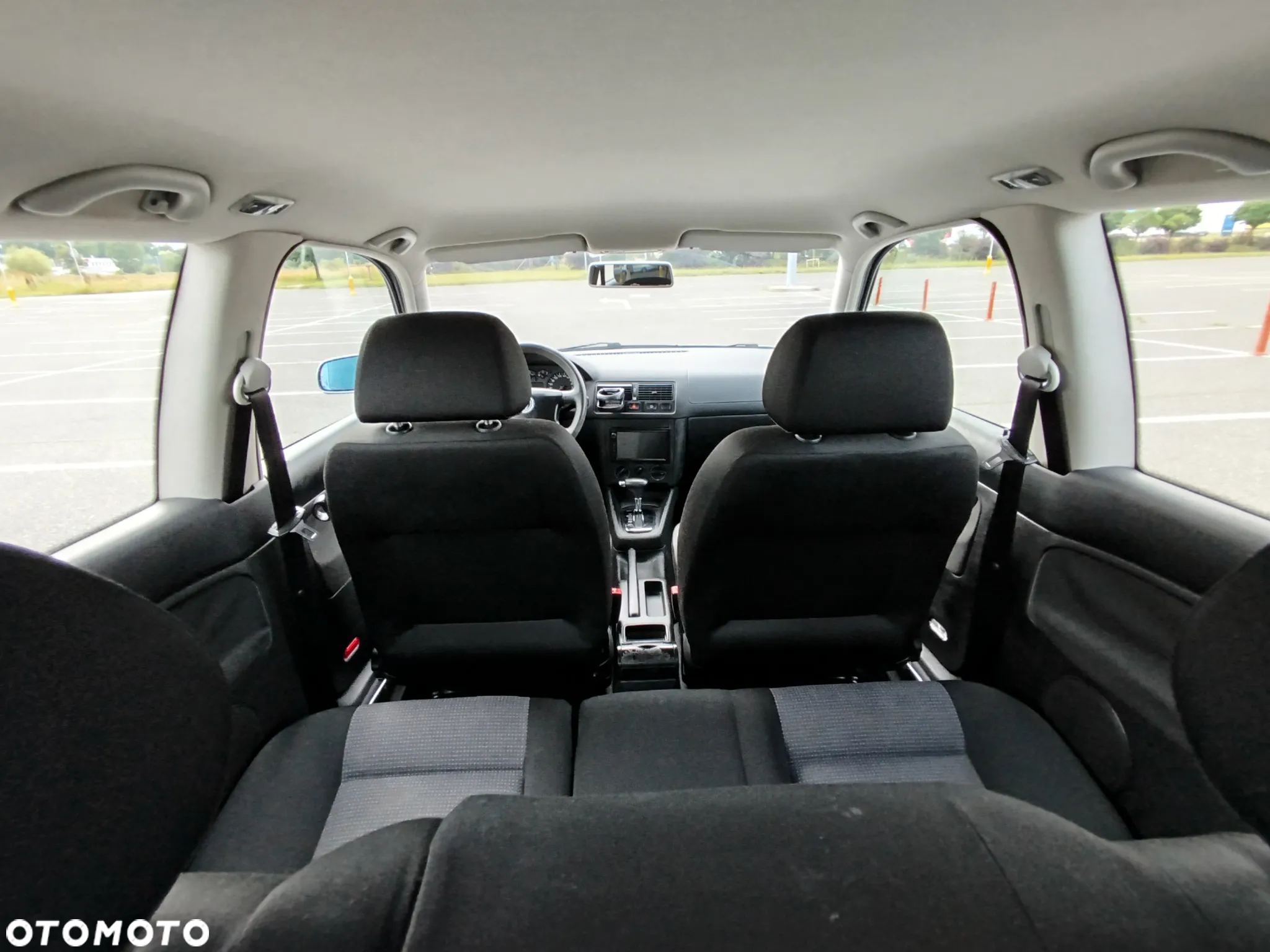 Volkswagen Golf 1.6 Automatik Sportline - 12