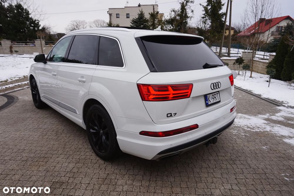 Audi Q7 - 11
