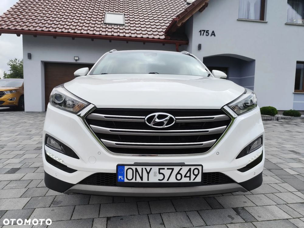 Hyundai Tucson 1.7 CRDI BlueDrive Style 2WD - 17