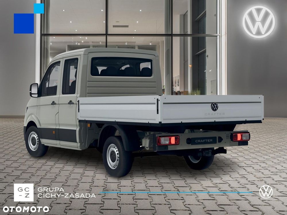 Volkswagen Crafter 35 Skrzyniowy z podwójną kabiną silnik: 2,0 l EU6 SCR 140 KM / skrzynia biegów: Przedni napęd manualna 6-biegowa rozstaw osi: 3640 mm - 3