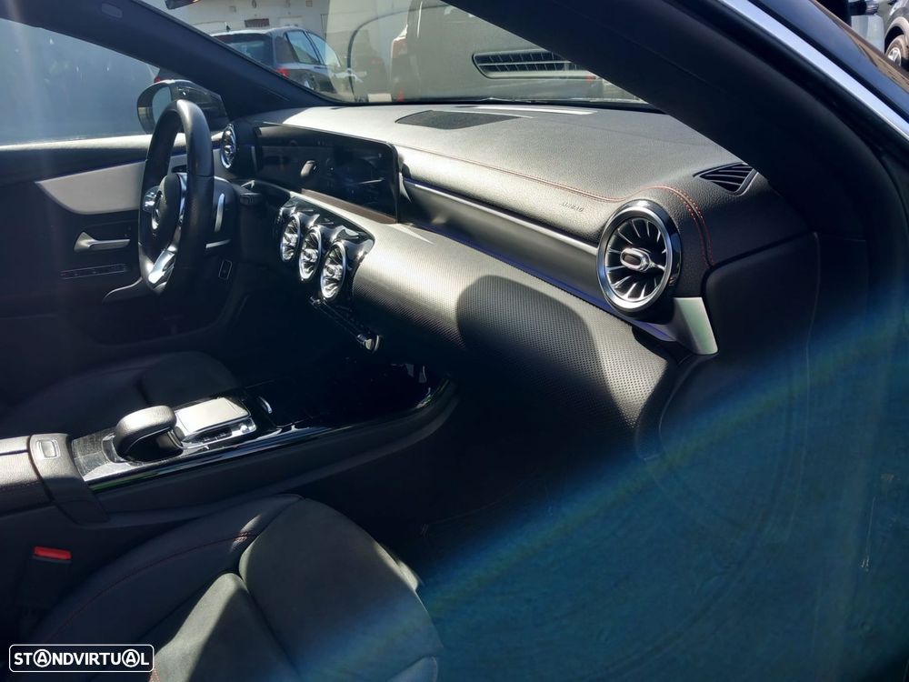 Mercedes-Benz CLA 180 d Shooting Brake AMG Line Aut. - 15