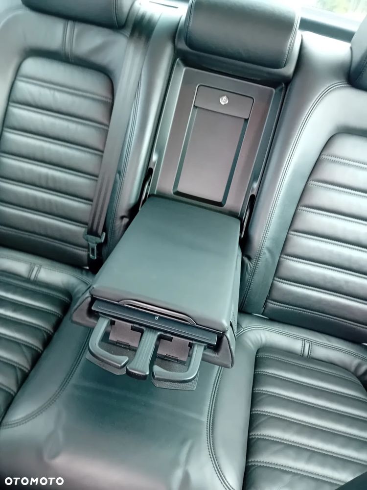 Volkswagen Passat - 9