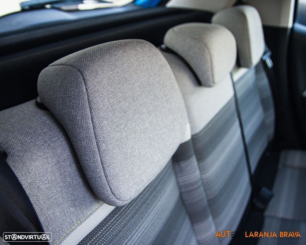 Citroën C3 1.2 PureTech Shine - 32