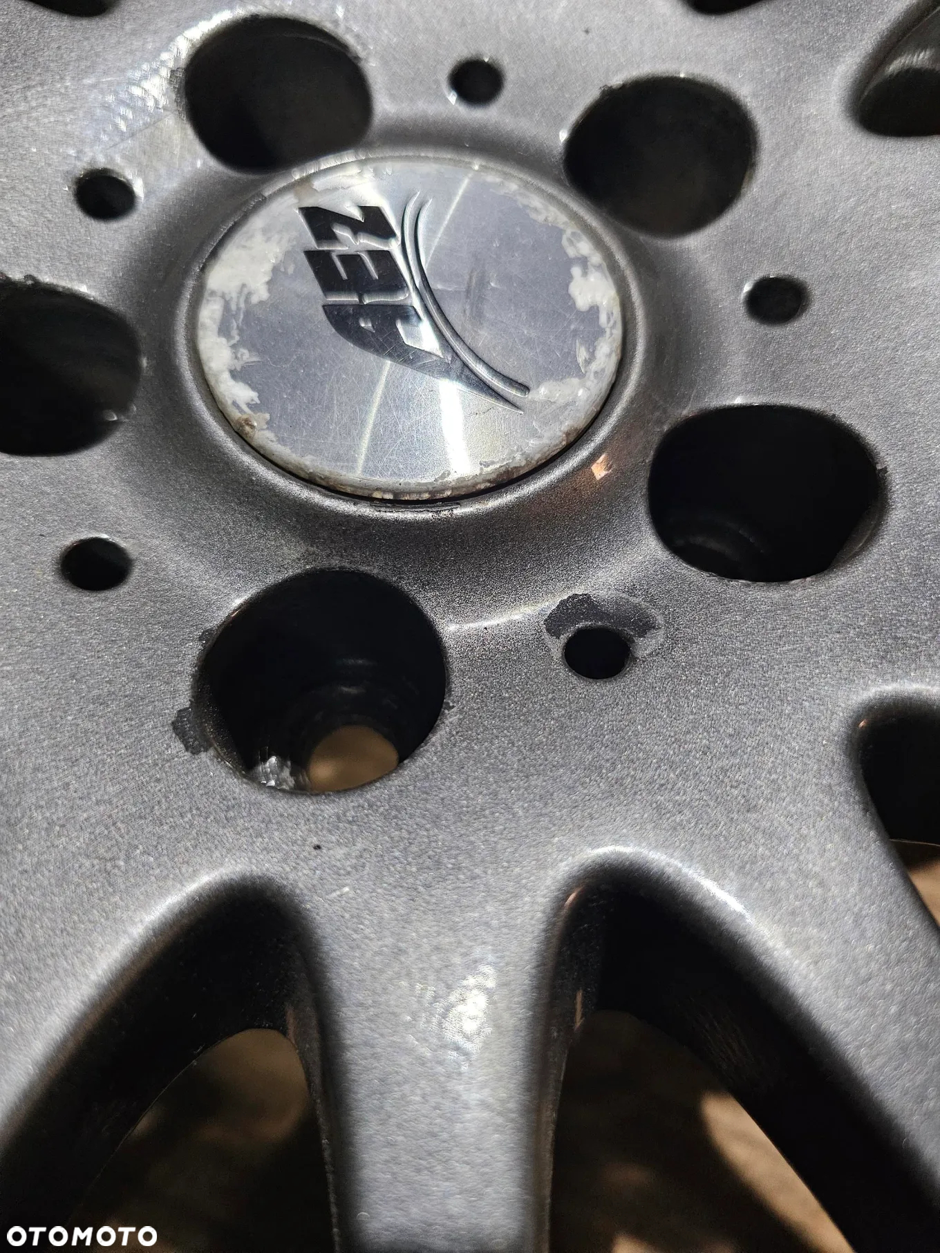 Felgi Aluminiowe 7,0-16 5x108x70,1 ET-43 AEZ A032 - 2