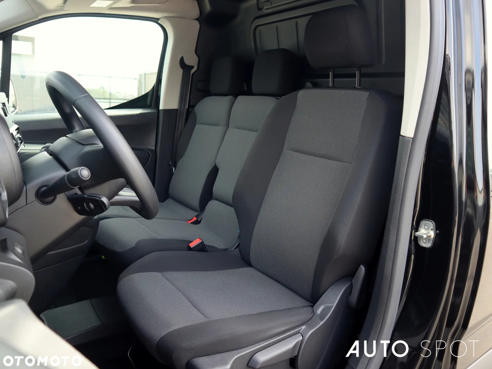 Toyota Proace City Furgon Active 1.5 D-4D 100 KM - 17