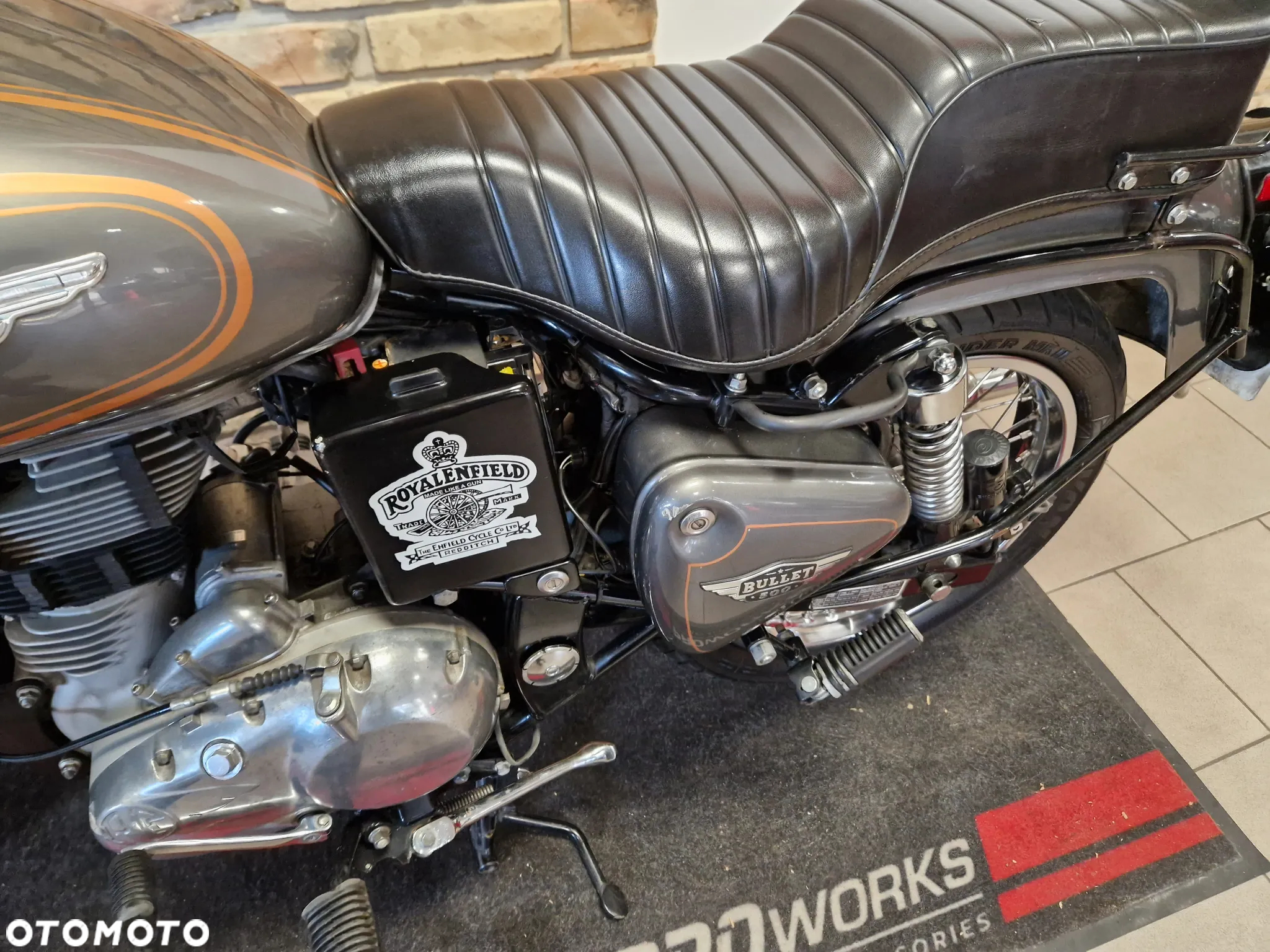 Royal Enfield Bullet - 13