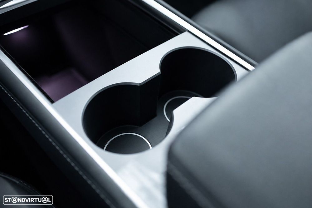 Tesla Model 3 Long-Range Dual Motor AWD - 42